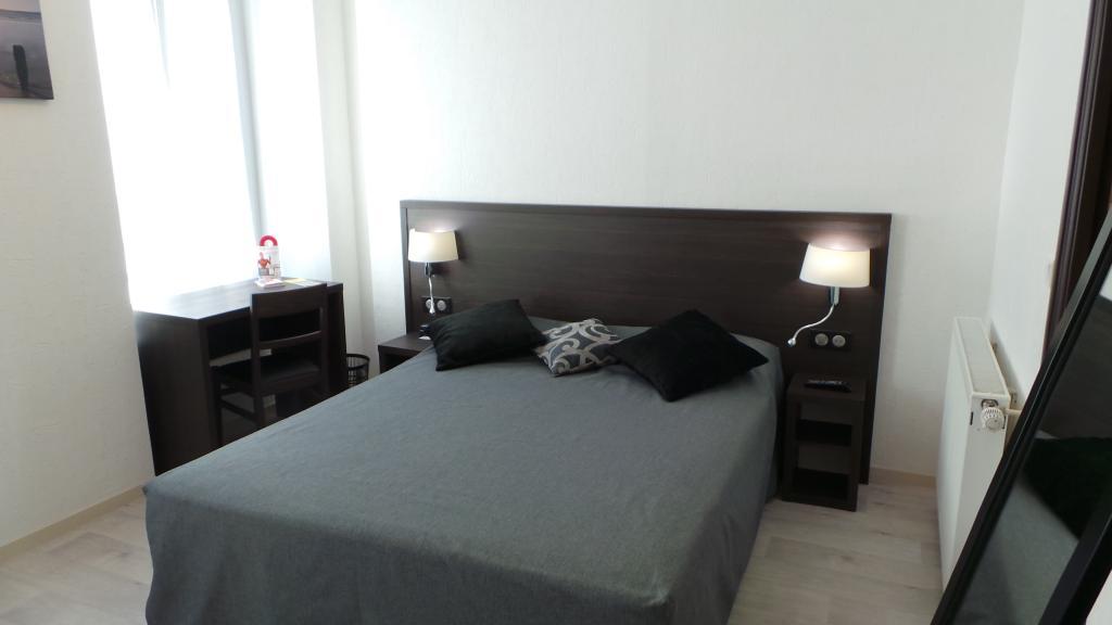 Chambre familiale / Room / Habitación 001