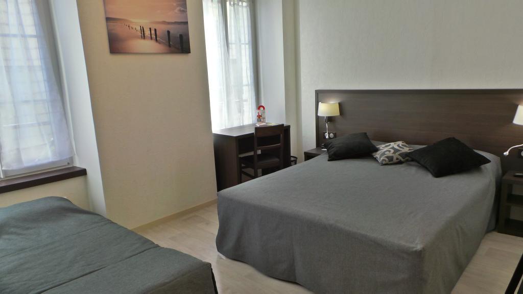 Chambre familiale / Room / Habitación 001